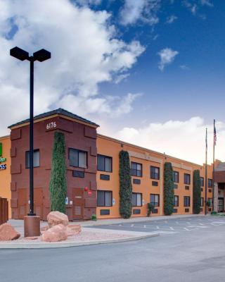 Holiday Inn Express Sedona - Oak Creek, an IHG Hotel