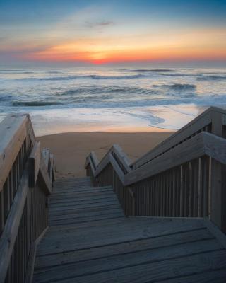 Holiday Inn Express Nags Head Oceanfront, an IHG Hotel