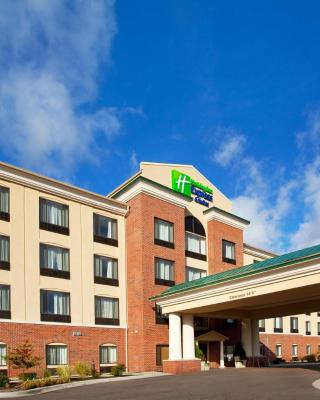 Holiday Inn Express Hotel & Suites Detroit-Utica, an IHG Hotel