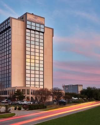 Crowne Plaza Dallas Market Ctr - Love Field, an IHG Hotel