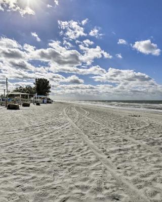 St Pete Condo with Heated Pool - Less Than 1 Mi to Beach!
