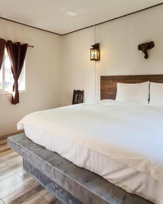 New Harrys Sunset Resort - Klong Nin Beach