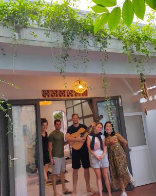 The Quy Nhon Beach House with a Garden