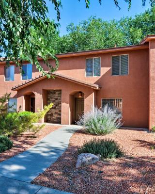 Kanab Condo with Pool and AC Less Than 1 Mi to Attractions!