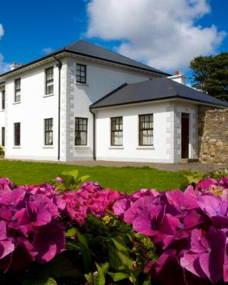 An Chúirt Hotel, Gweedore, Donegal