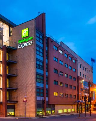 Holiday Inn Express - Glasgow - City Ctr Riverside, an IHG Hotel
