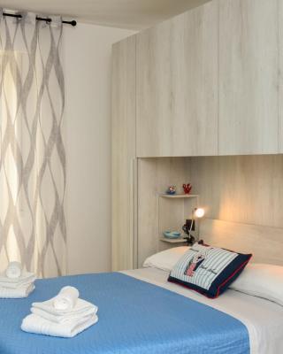 B&B LaMarina