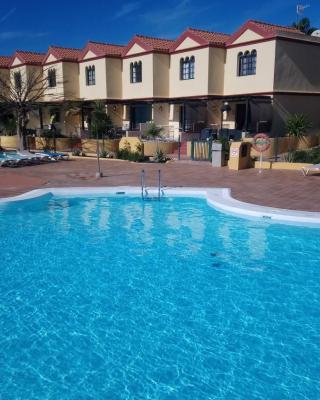 Green Oasis by the pool