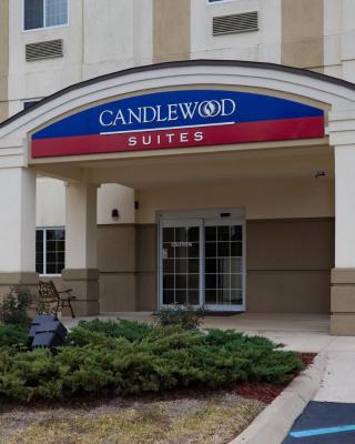 Candlewood Suites Pearl, an IHG Hotel