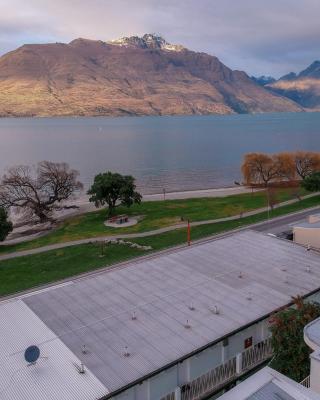 Lakeside Backpackers