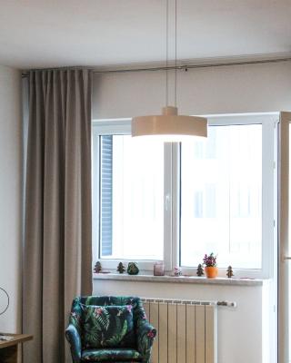 Bright, modern & cozy apartment