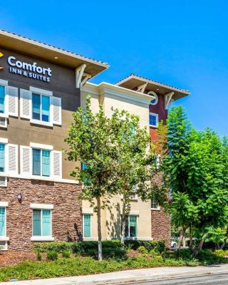 Comfort Inn & Suites Near Ontario Airport