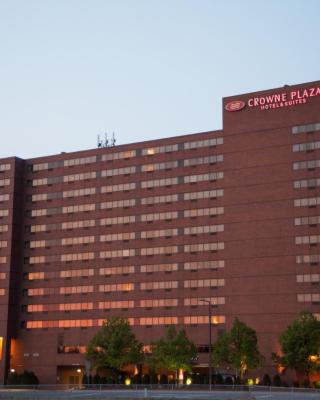 Crowne Plaza Suites MSP Airport