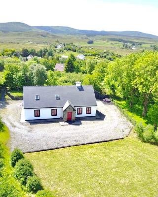 Red Deer Cottage near Connemara National Park in Letterfrack