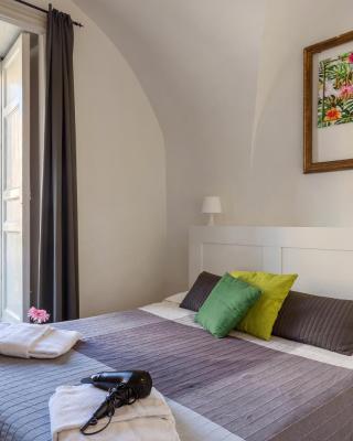 Da Gianni e Lucia Rooms with bathroom in the city center