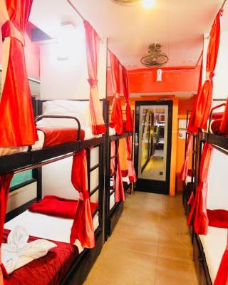 Town Hostel Mumbai - AC Dormitory
