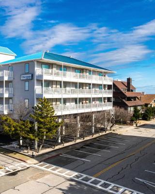 Marylander Condominiums, 90 steps from the beach