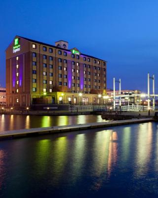 Holiday Inn Express Manchester - Salford Quays, an IHG Hotel