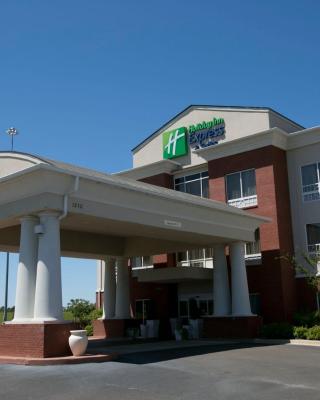 Holiday Inn Express & Suites Brookhaven, an IHG Hotel