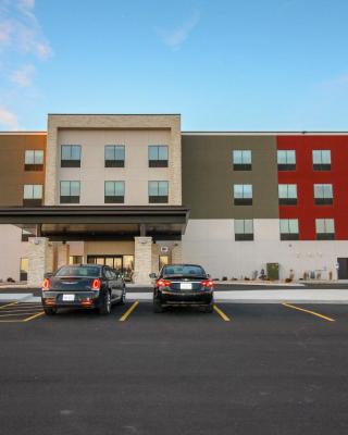 Holiday Inn Express & Suites - Kirksville - University Area, an IHG Hotel