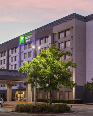 Holiday Inn Express & Suites Mississauga-Toronto Southwest, an IHG Hotel