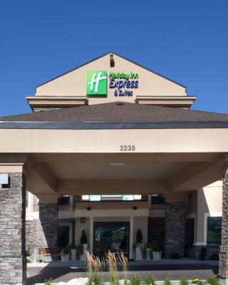 Holiday Inn Express & Suites Logan by IHG