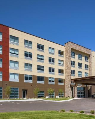 Holiday Inn Express & Suites Duluth North - Miller Hill, an IHG Hotel