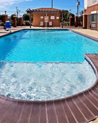 Candlewood Suites Baytown by IHG