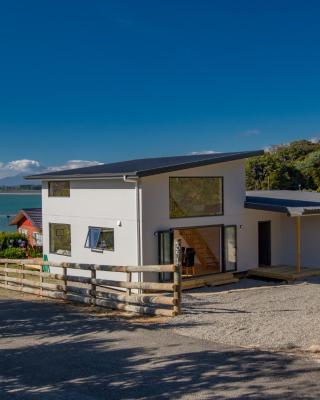 Tapu Bay Treasure - Kaiteriteri Holiday Home