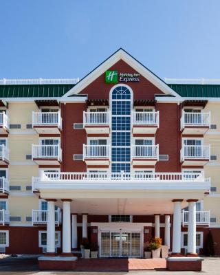 Holiday Inn Express Hotel & Suites Petoskey, an IHG Hotel