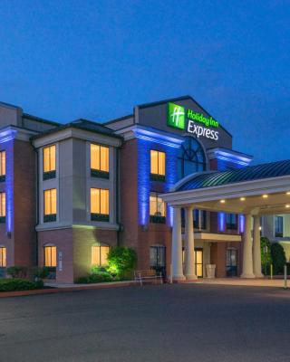 Holiday Inn Express and Suites - Quakertown, an IHG Hotel