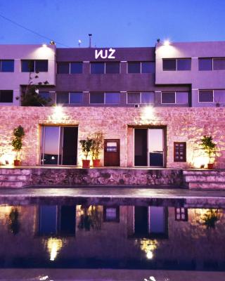 VU'Z Hotel