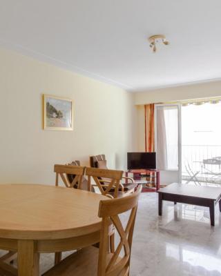 Nice flat w balcony and garage in Nice 5 min to the station - Welkeys