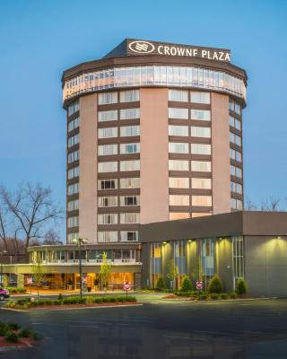 Crowne Plaza Saddle Brook, an IHG Hotel