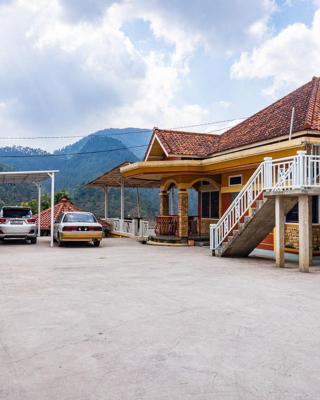 RedDoorz near Kawah Putih Ciwidey