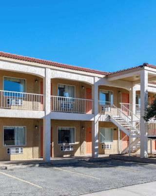 Super 8 by Wyndham Abilene North