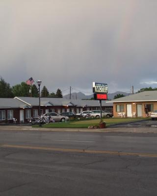 Blue Pine Motel