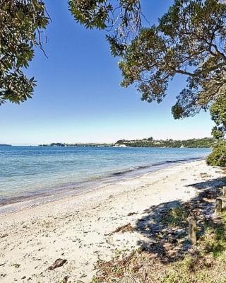 Beachside at Snells - Snells Beach Apartment