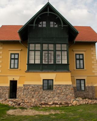 Polyák villa