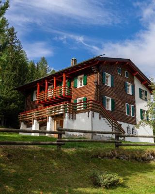 QC House - Chalet con Sauna