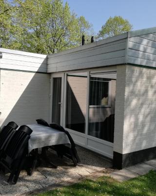 Rustige, gelijkvloerse vakantiewoning met 2 slaapkamers in Simpelveld, Zuid-Limburg