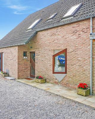 Scenic Cottage in Aywaille with Parking