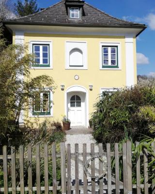 Fancy Luxury Home In Former Tavern