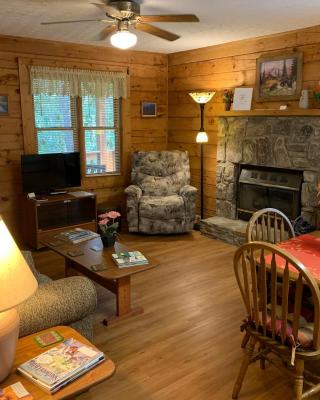 Misty Creek Log Cabins