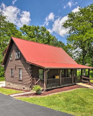 Rustic Cabin with Screened Deck 8 Mi to Dollywood