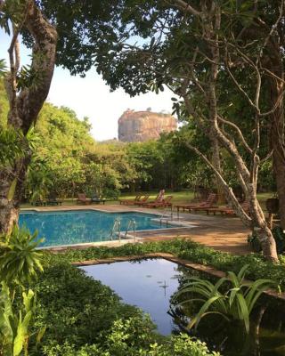 Sigiriya Village