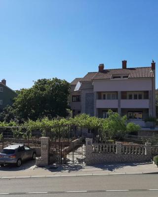 Apartments Izabela Mužić-Fornarić Cres