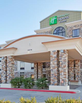 Holiday Inn Express Hotel & Suites Dallas South - DeSoto, an IHG Hotel
