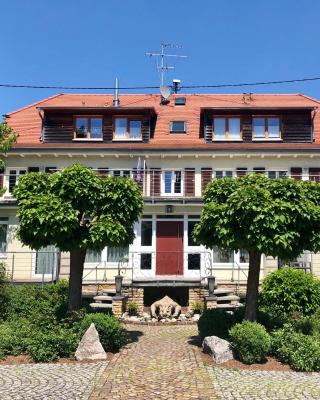 Ferienresidenz Seegarten - mit privatem Seezugang und hauseigenem Schwimmbad