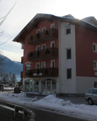 Hotel Garni Al Nardis